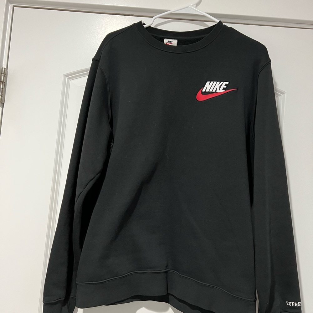 Supreme Nike Crewneck